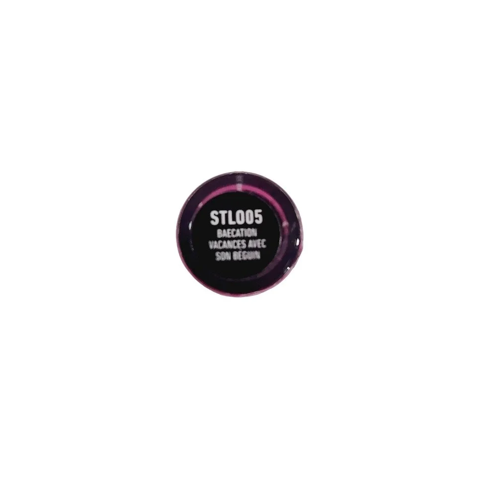 NYX  PROFESSIONAL MAKEUP Slip Tease Full Color Lip Oil ‎ Baecation #STLO05